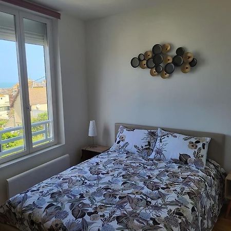 Appartement Vue Mer A 100 M De La Plage Ault Exterior foto